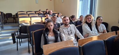 Успешните ученици на Националната гимназия по ветеринарна медицина в Ловеч 4